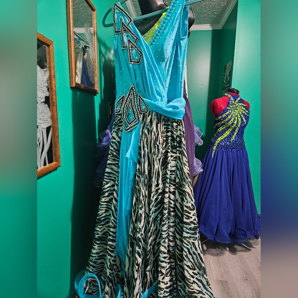Turquoise & Animal Print Couture plus ballroom gown size 14/16 w/ Swarovski
